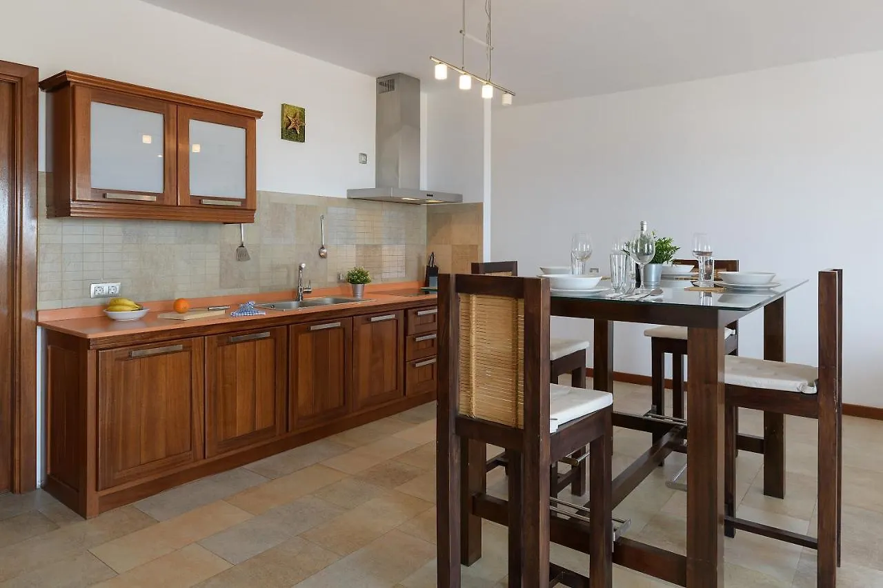 Casa Marilia Villa La Santa Holiday home